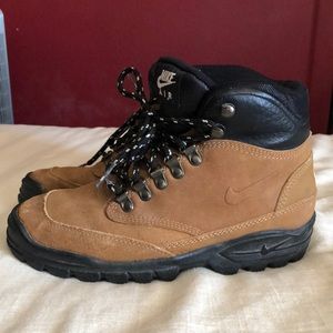 Vintage Nike Air ACG Womens